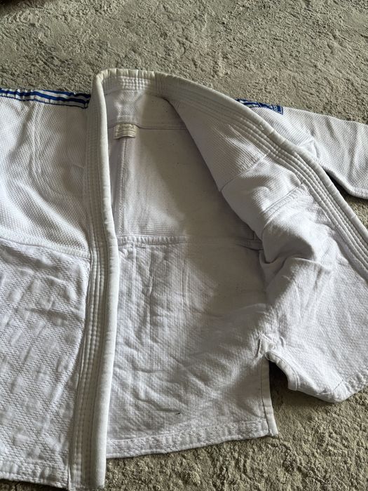 Продаю Кимано-Адидас