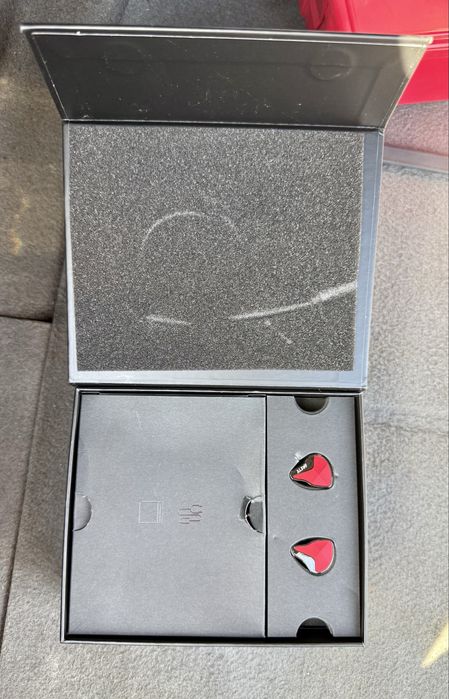 ZiiGaat x Fresh Reviews Arete 2 IEM – 1DD + 4BA – Cutie + accesorii Nou/Nefolosit