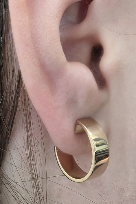 Красивые серьги-кольца из золота 585 пробы