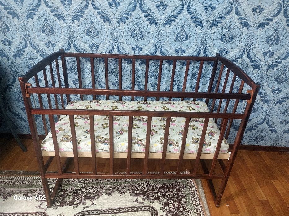 Детский кровать (манеж)