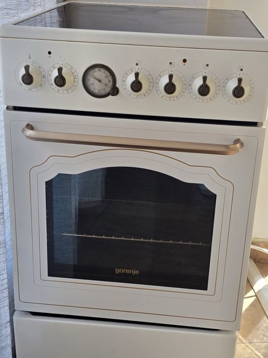 Стъклокерамична готварска печка Gorenje ECS5250CLI