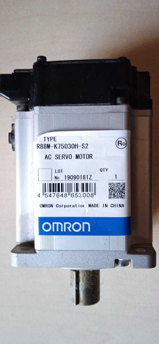 Продам Серводвигатель, Серводрайвер, блок питания OMRON.