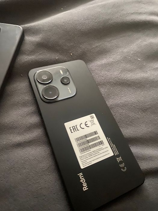 Редми ноте 14 новые трешины нету