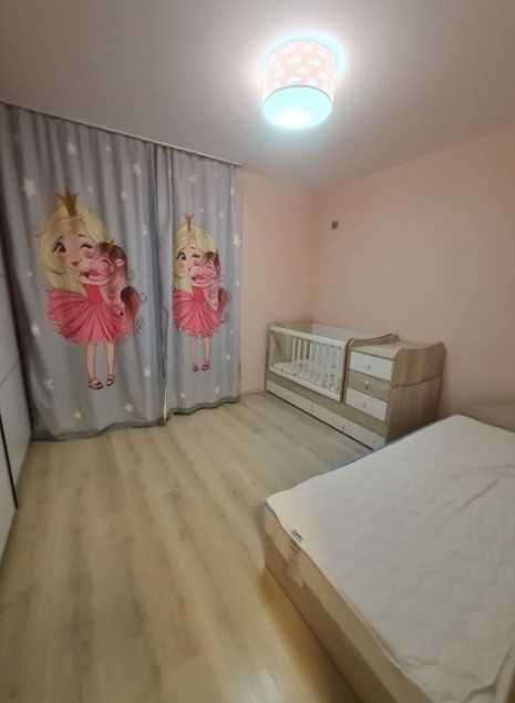 Дава се под наем Тристаен апартамент в София, Изток - 103 кв.м за 921 € - Снимка #4