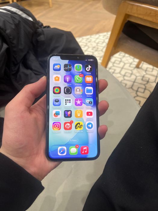 Продам Айфон 11 pro