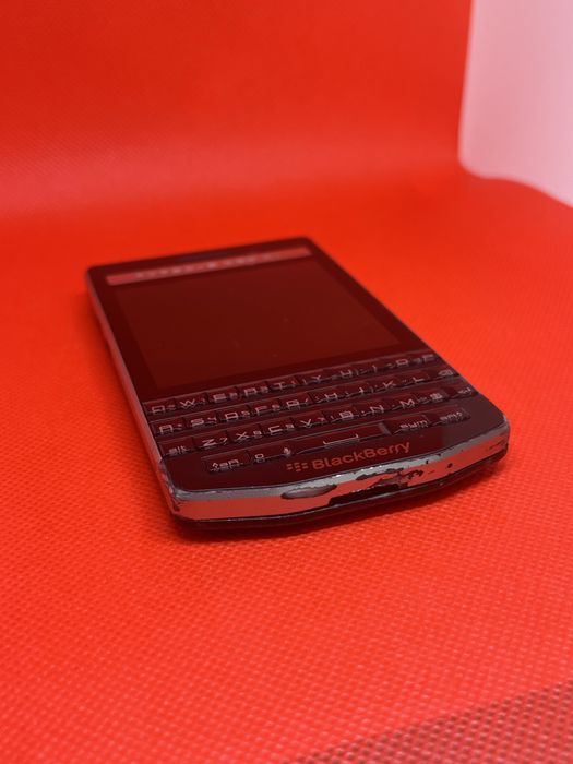 Balckberry Porche Design P’9983