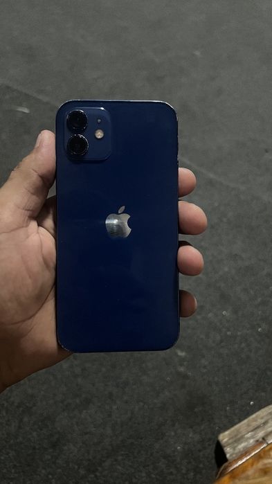 Iphone 12 Ekrani yaxshisiga almashgan fes truton ishlaydi