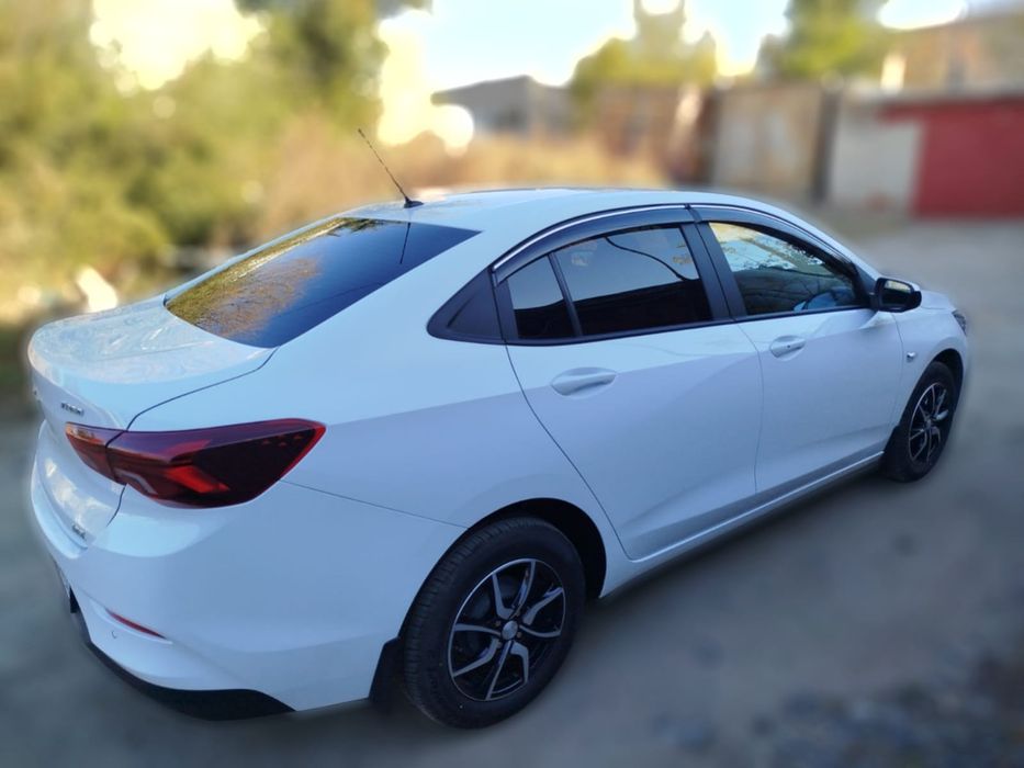 Продам Shevrolet Onix