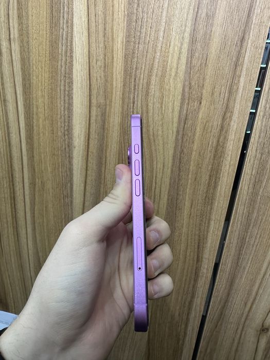 Iphone 16 pink 128 gb 95%