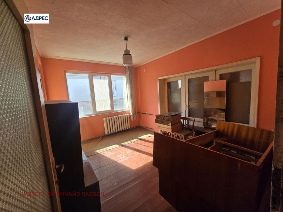 Продава се Етаж от къща в Плевен, Широк център - 105 кв.м за 1286 €/кв.м - Снимка #1