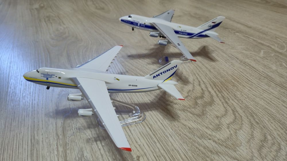 Модель самолеьа АН-124 Руслан