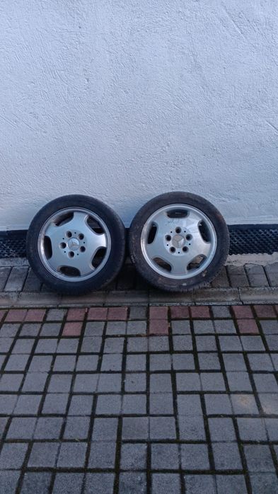 Vând anvelope cu geanțe aluminiu