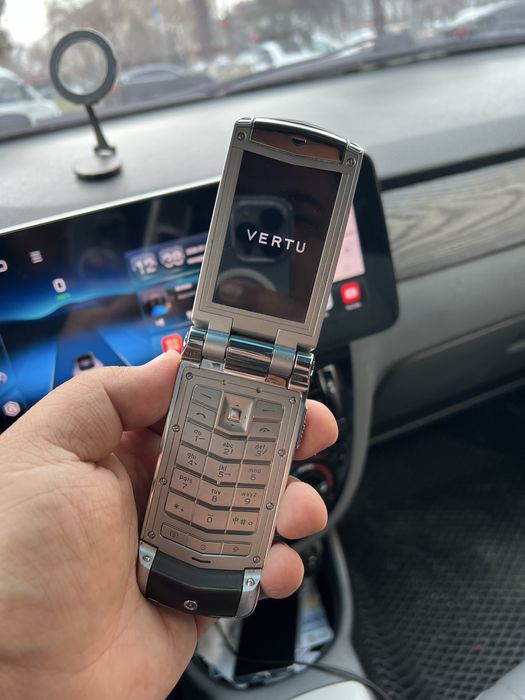 Vertu Ayxta Original