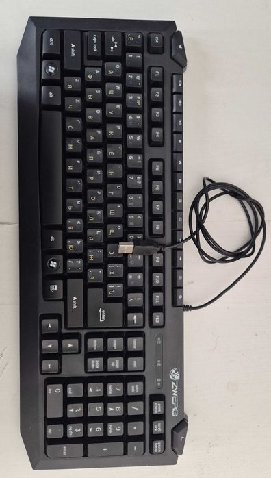 Клавиатура с USB кабелем