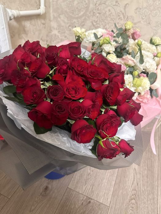 Роза букеты свежий