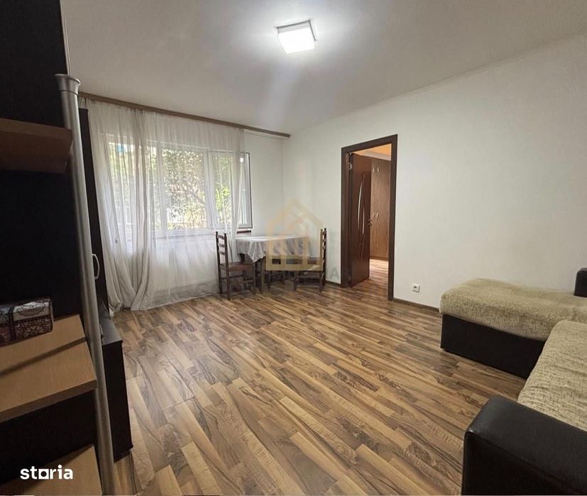 Apartament 2 camere de vanzare Oituz
