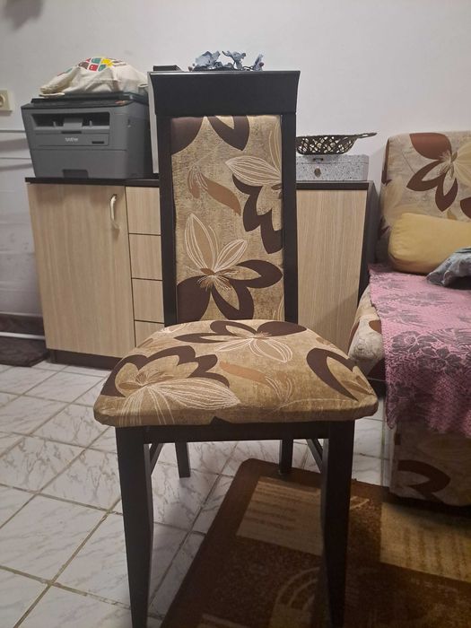 Мебли от масивно дърво
