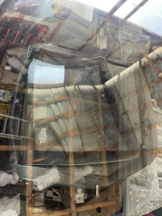 Челно стъкло за Bmw E70