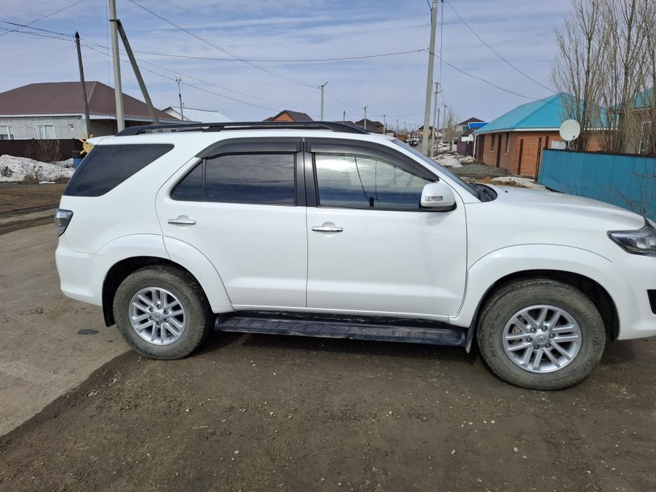 Продам Тойота Фортунер