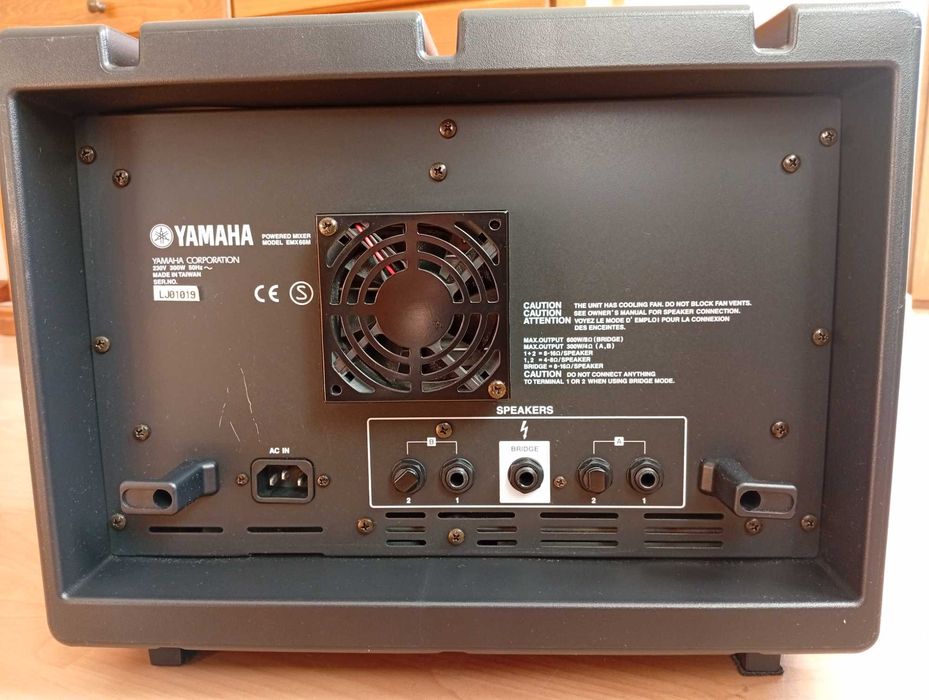 Yamaha EMX 66m пулт мишпулт с стъпало 2х300 вата