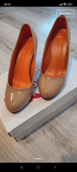 Pantofii mărimea 37