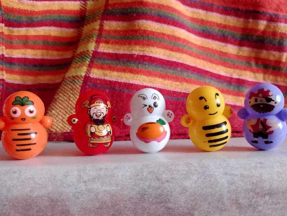 Игрушки - неваляшки для кошек