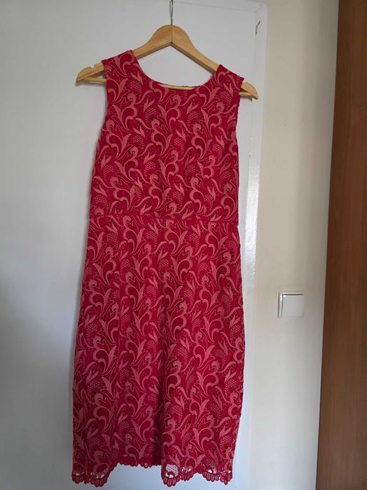 Официална рокля Ann Taylor – Елегантна с дантела, M размер (size 8)