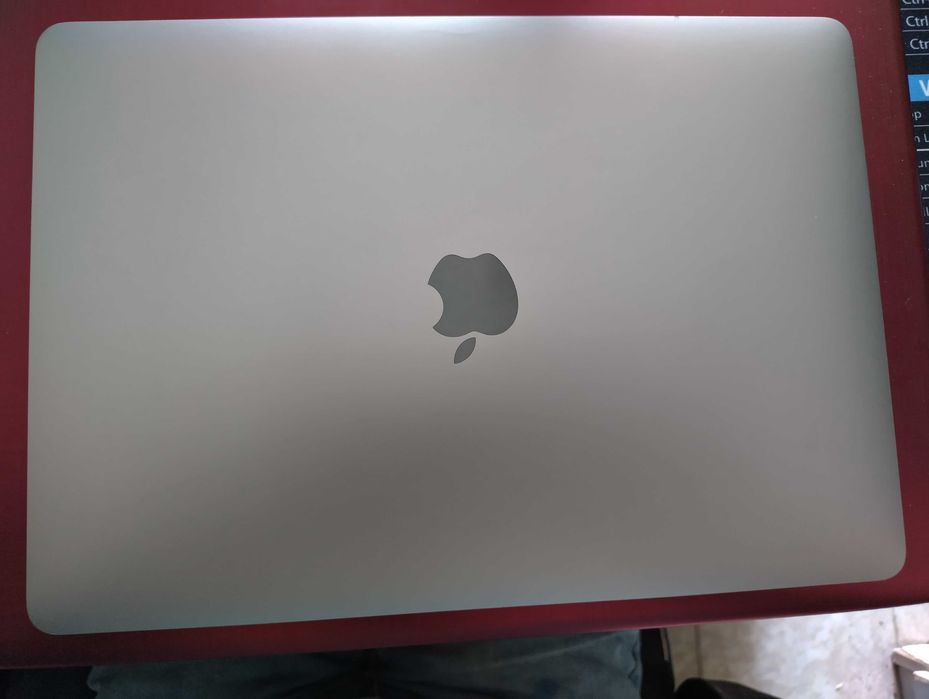 Apple Macbook Pro 2338 M1 16GB