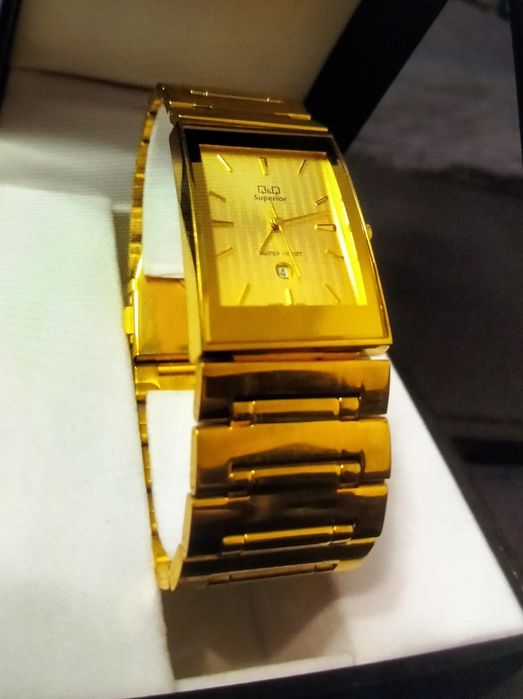 Ceas Auriu de calitate