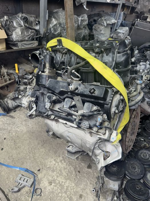 Двишатель на nissan patrol VQ56