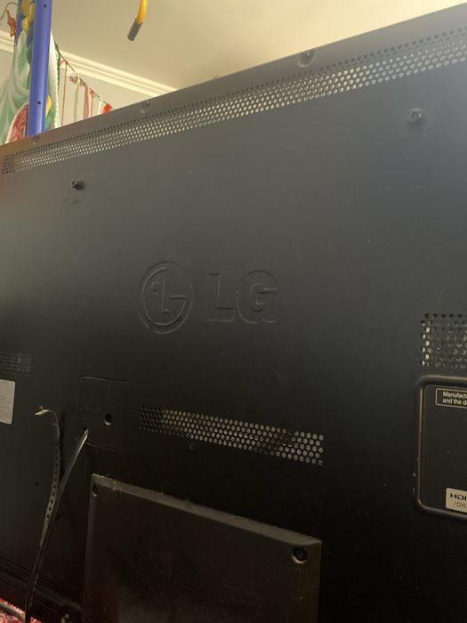 телефизор LG модель: 42LV3500-ZA