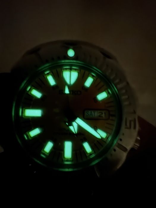 Оронжев Seiko Monsters първа генерация