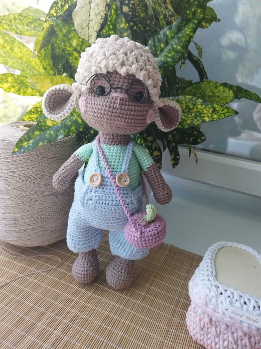 Продам вязанные игрушки