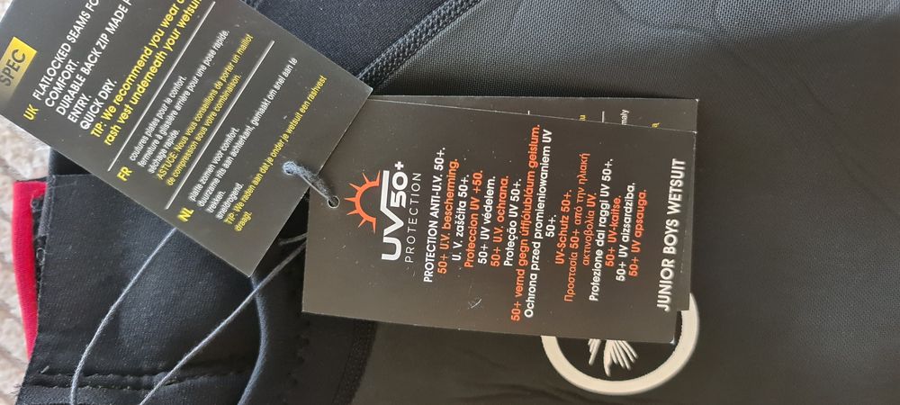 Costum neopren Hottuna 11-12 ani