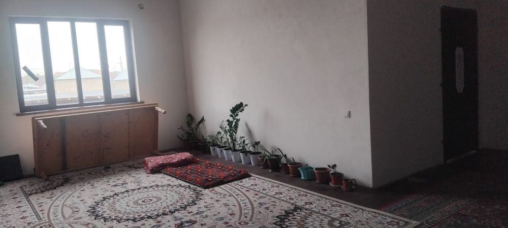 Продаётся земельный участок с домом