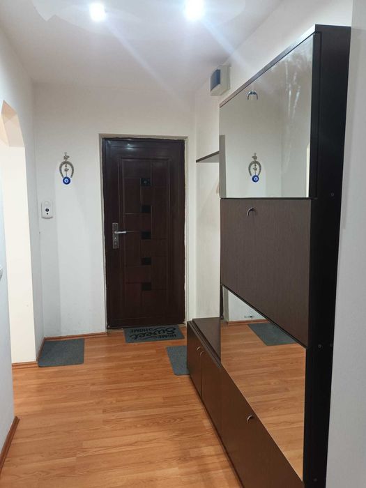 Inchiriem apartament 2 camere Brazda-Paltinis K-uri,mobilat,Centrala,AC,etaj.1 liber