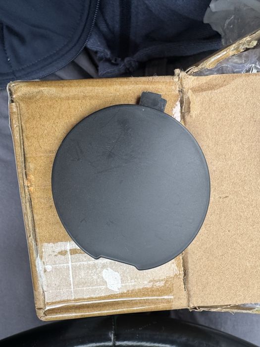 Капачка за куката на предна броня Mazda CX-5 (2022-2025)