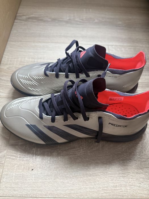 Ghete sintetic Adidas Predator League marimea 43