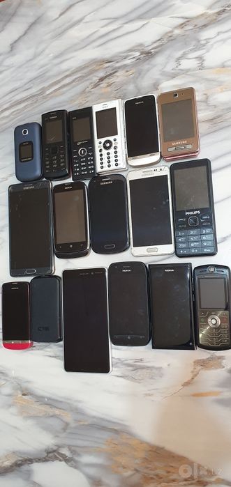 Telefonlar sotiladi