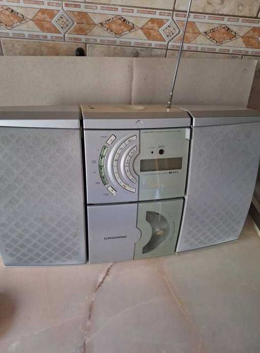 Sistem audio Grundig CDM-900.