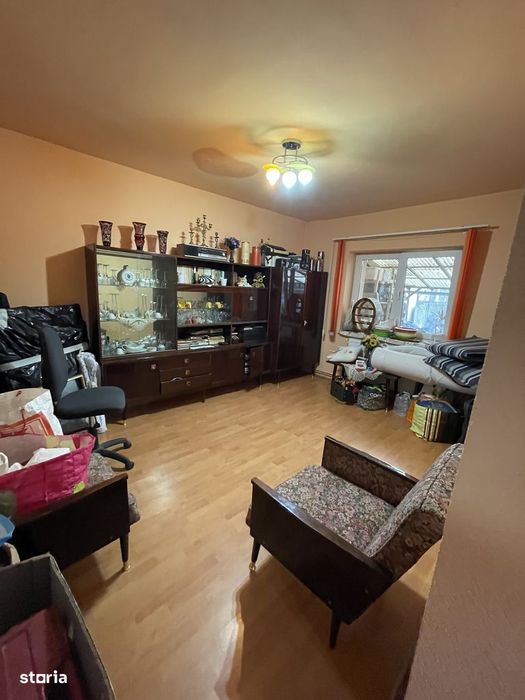 Casă de vânzare  în apropierea Pieței de Rusi