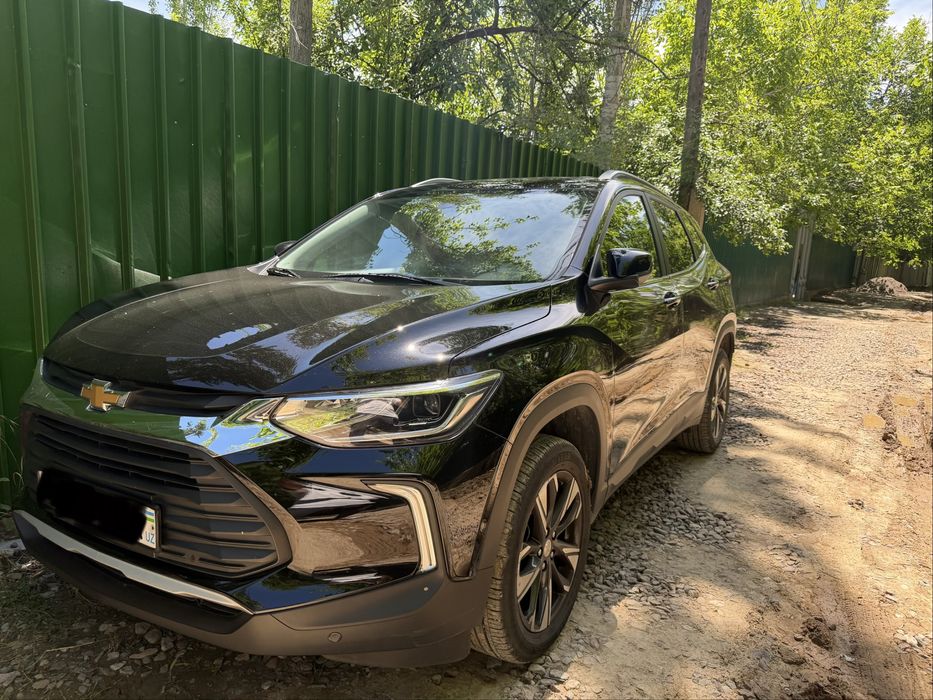Tracker turbo premier sotiladi