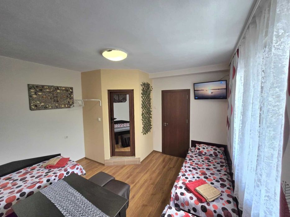 Къща под наем Дикови