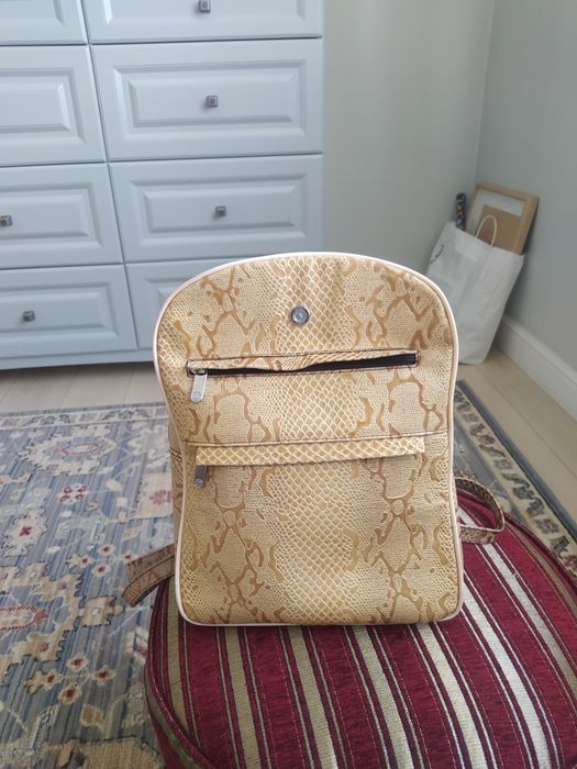 Кожанный 100% ранец.