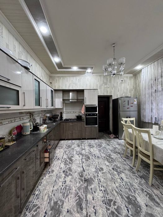 Дом Дархан Салар 450 м2