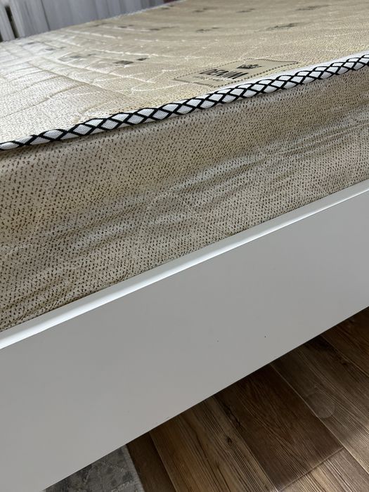 Продам матрас 180/200 за25тыс