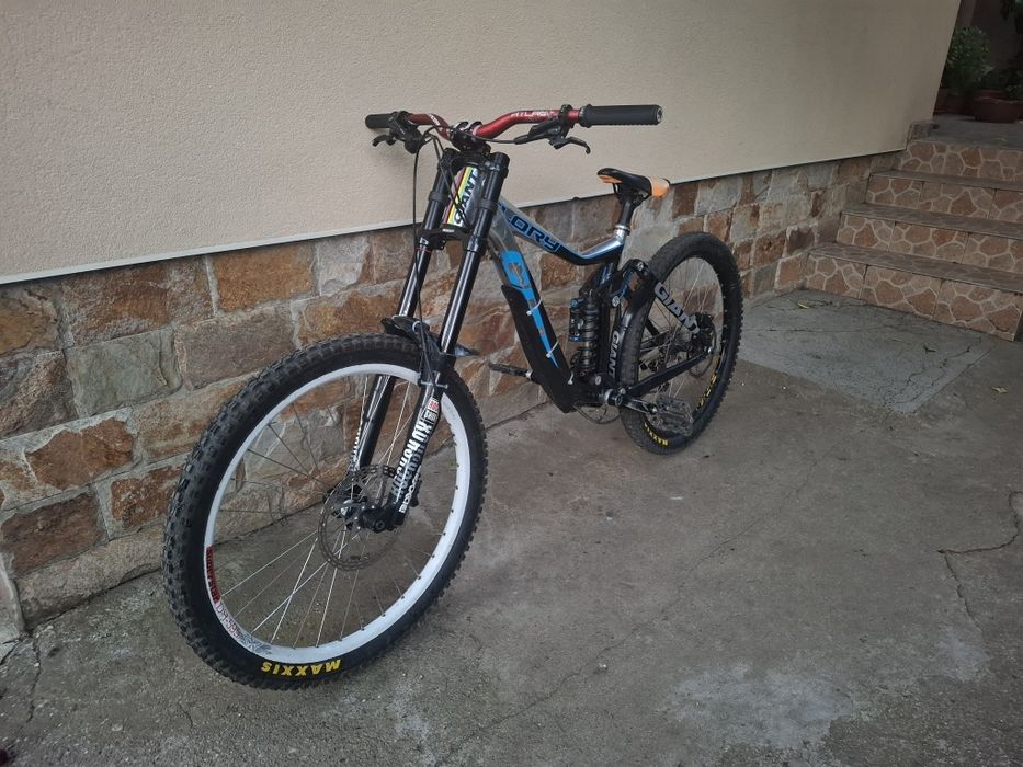 2013 giant glory 26'