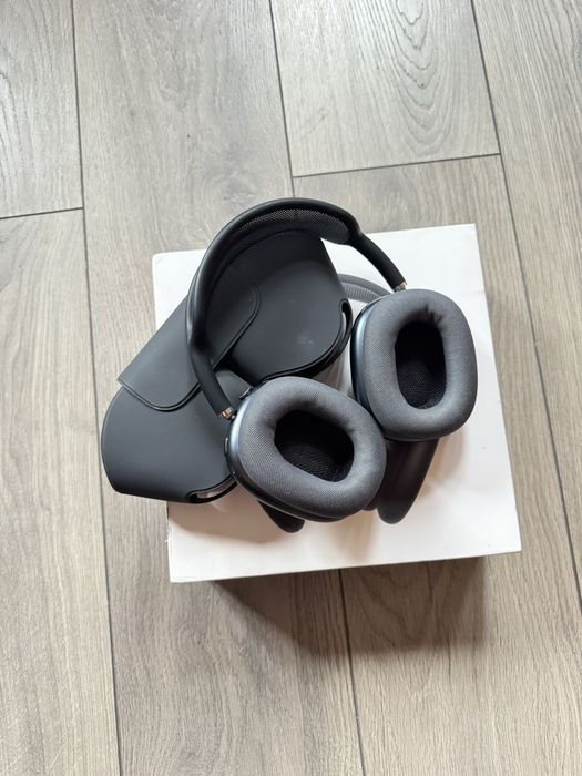 Airpods max продам в идеальном состоянии