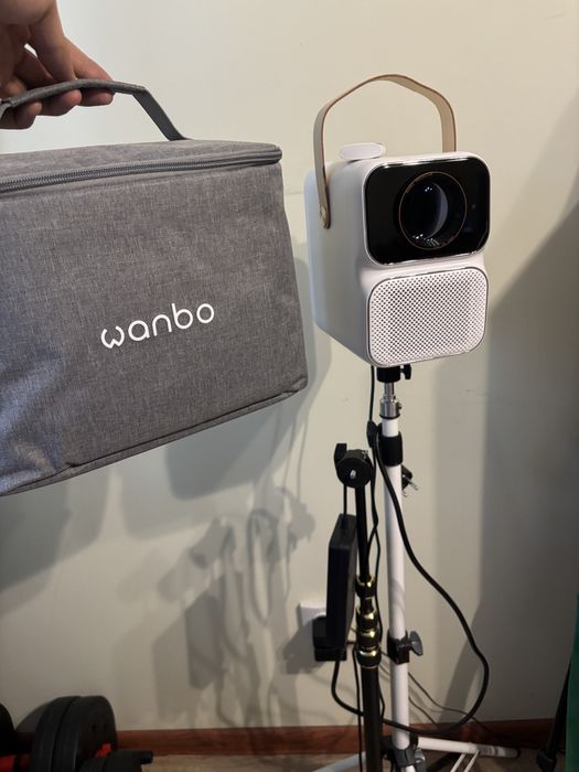 Продам проектор wando