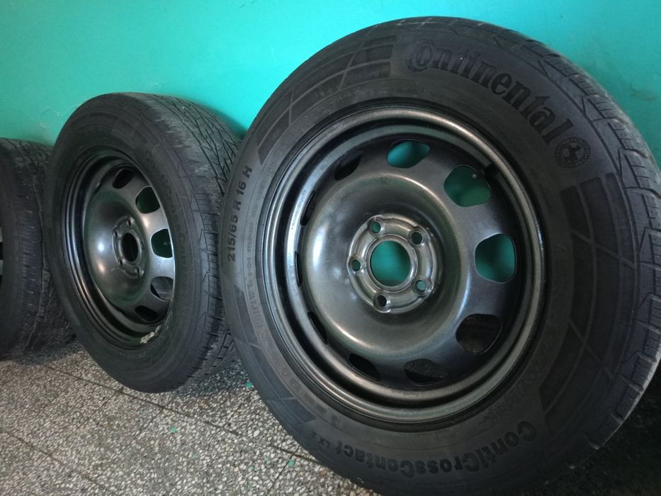 Dacia Duster 215/65/16 Continental